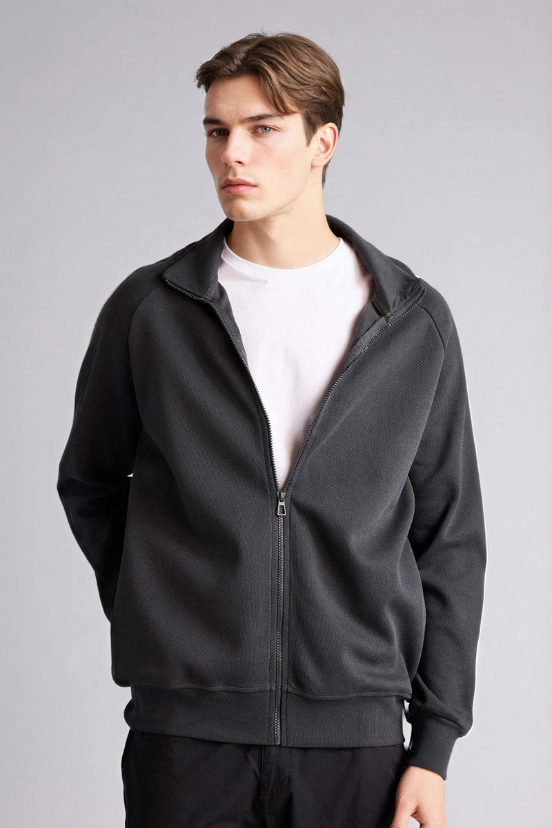 ديفاكتو سويت شيرت بسوستة أوفر سايز بياقة عالية - Image 1